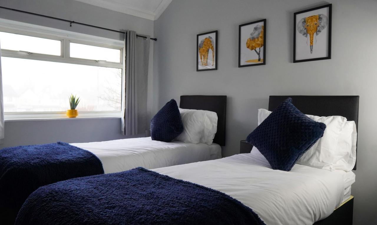 Portobello House - Four Bedroom House Perfect For Contractors - Sleeps 6 - Free Parking Wolverhampton Bagian luar foto